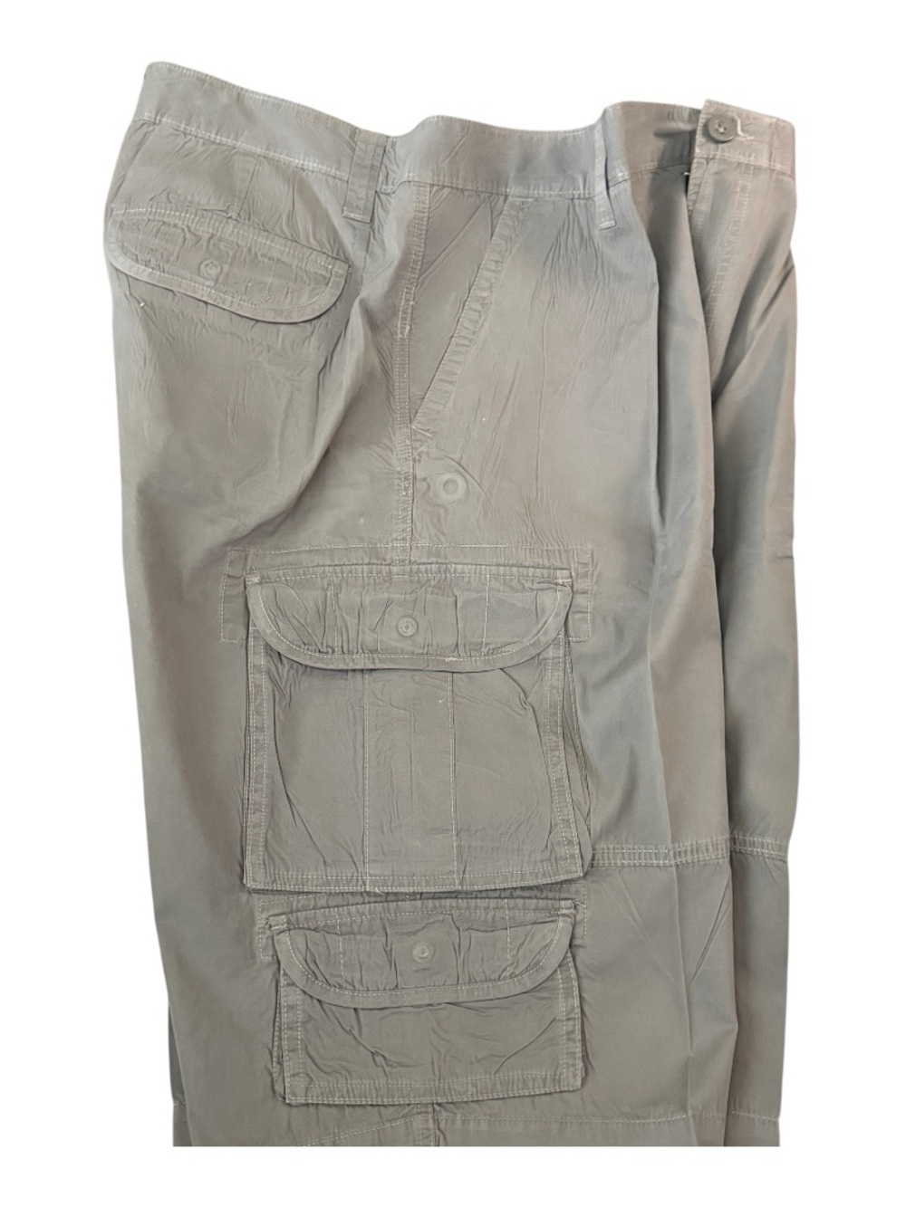 Roundtree & Yorke Men's Cargo Shorts with Multiple Pockets - size 42w
